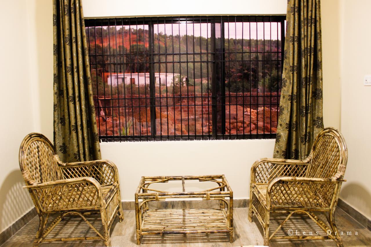 โลตัส บีช รีสอร์ต Hotel โกการ์นา ภายนอก รูปภาพ