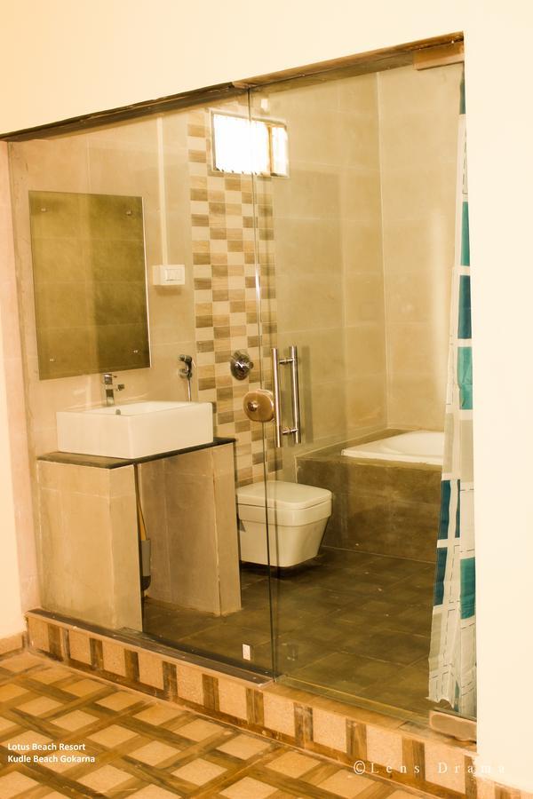 โลตัส บีช รีสอร์ต Hotel โกการ์นา ภายนอก รูปภาพ